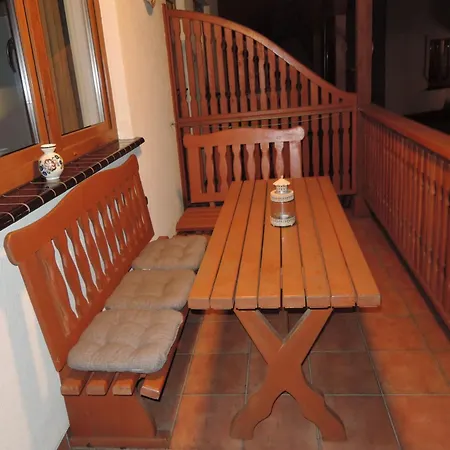 بيت للعطل With Bbq & Garden